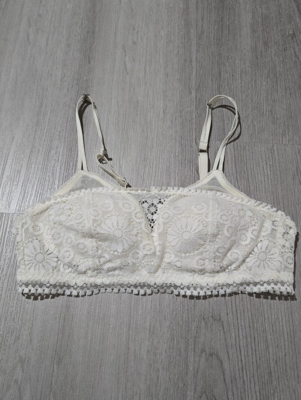 Aerie Cream Floral Lace Sheer Wireless Bra, SIZE 34A